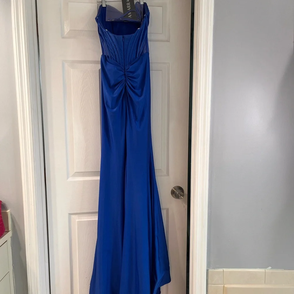 Elegant Blue Amarra Strapless Gown, with optional straps - Picture 6 of 7